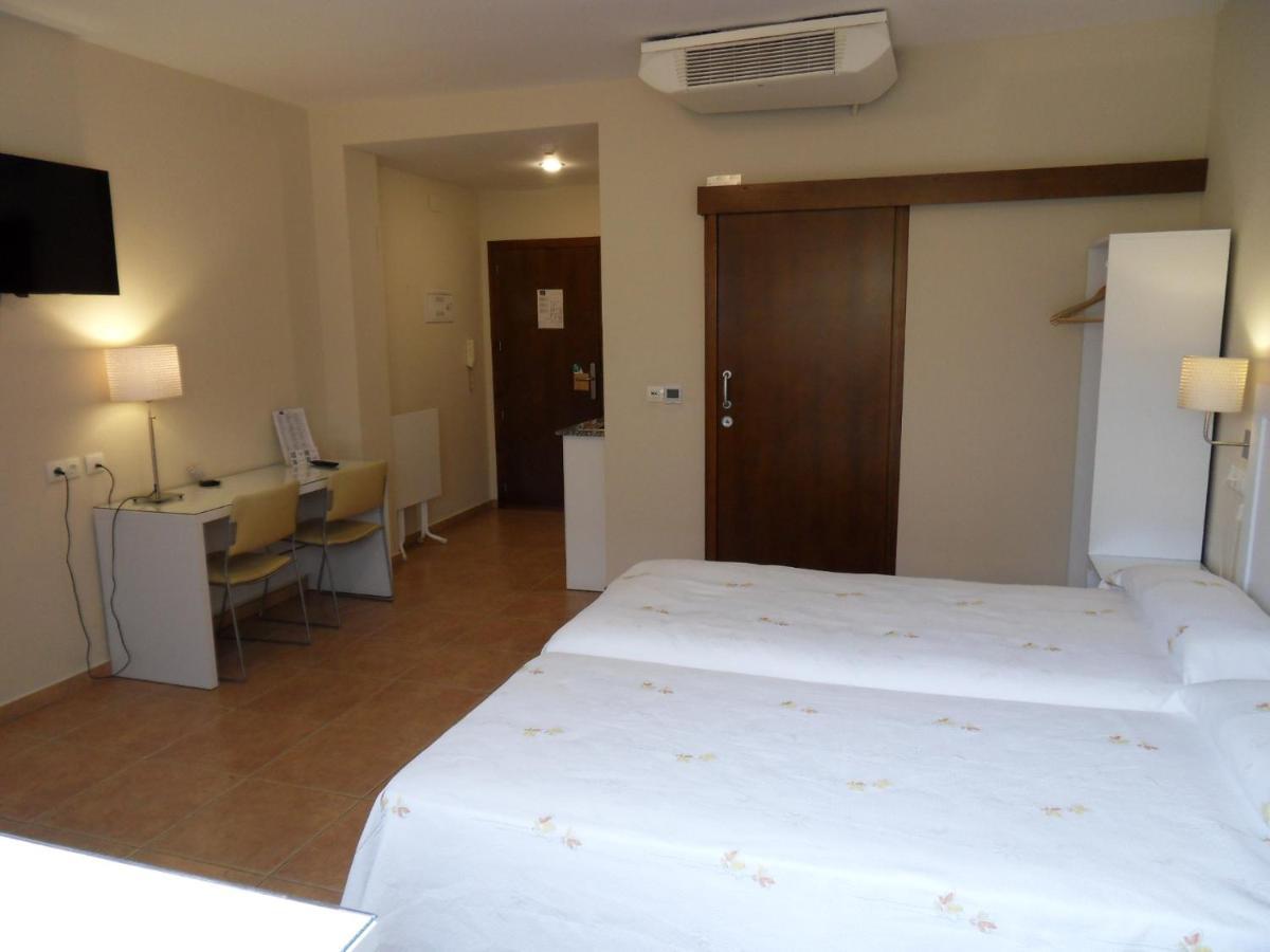 Hostal El Estudio Almansa Zewnętrze zdjęcie