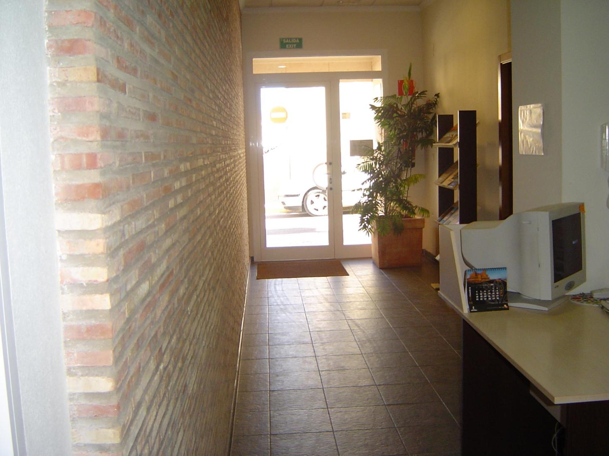 Hostal El Estudio Almansa Zewnętrze zdjęcie