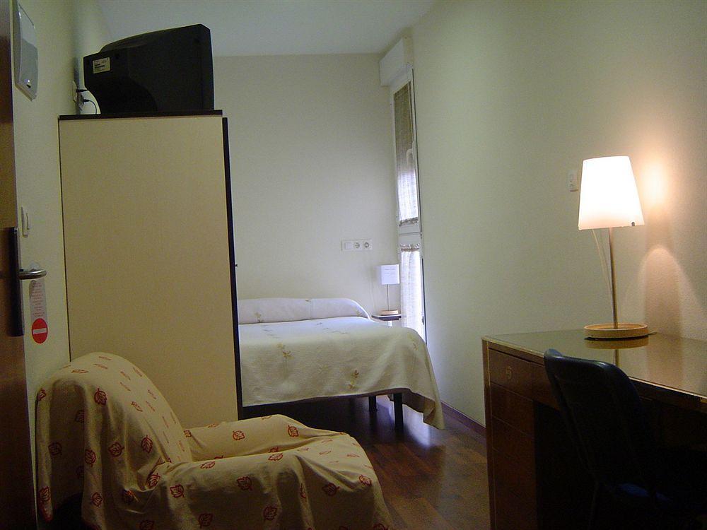 Hostal El Estudio Almansa Zewnętrze zdjęcie
