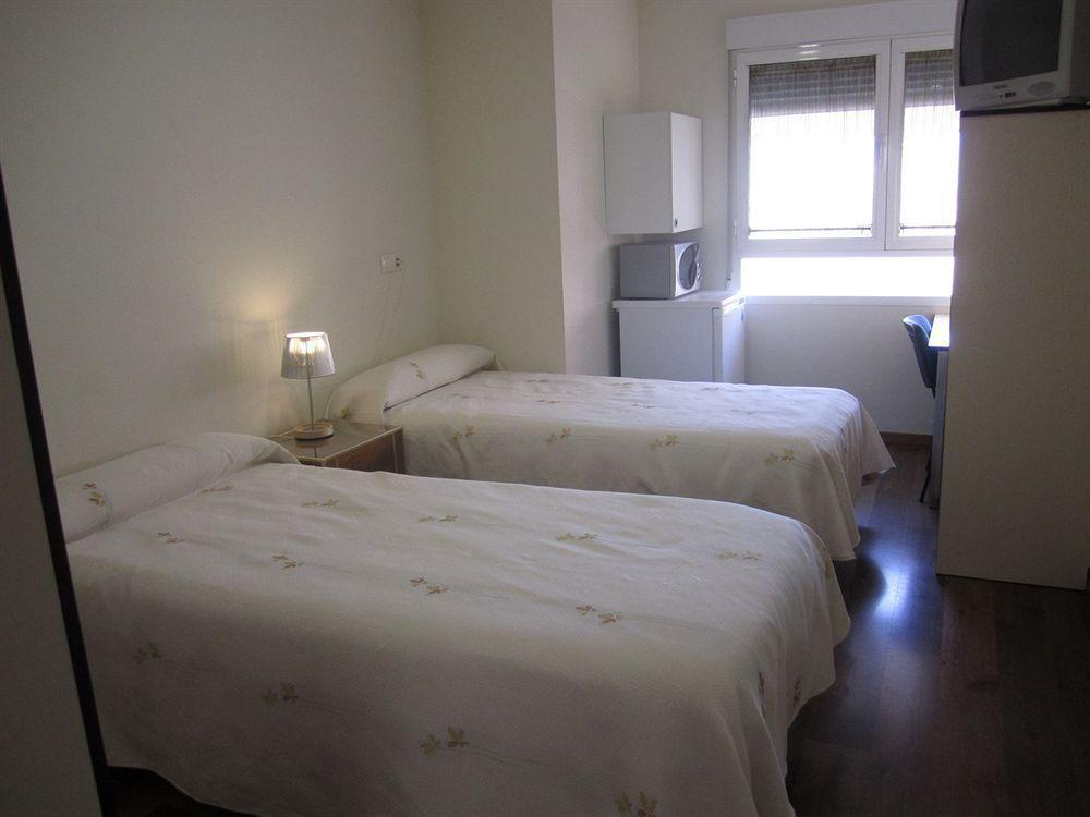 Hostal El Estudio Almansa Zewnętrze zdjęcie