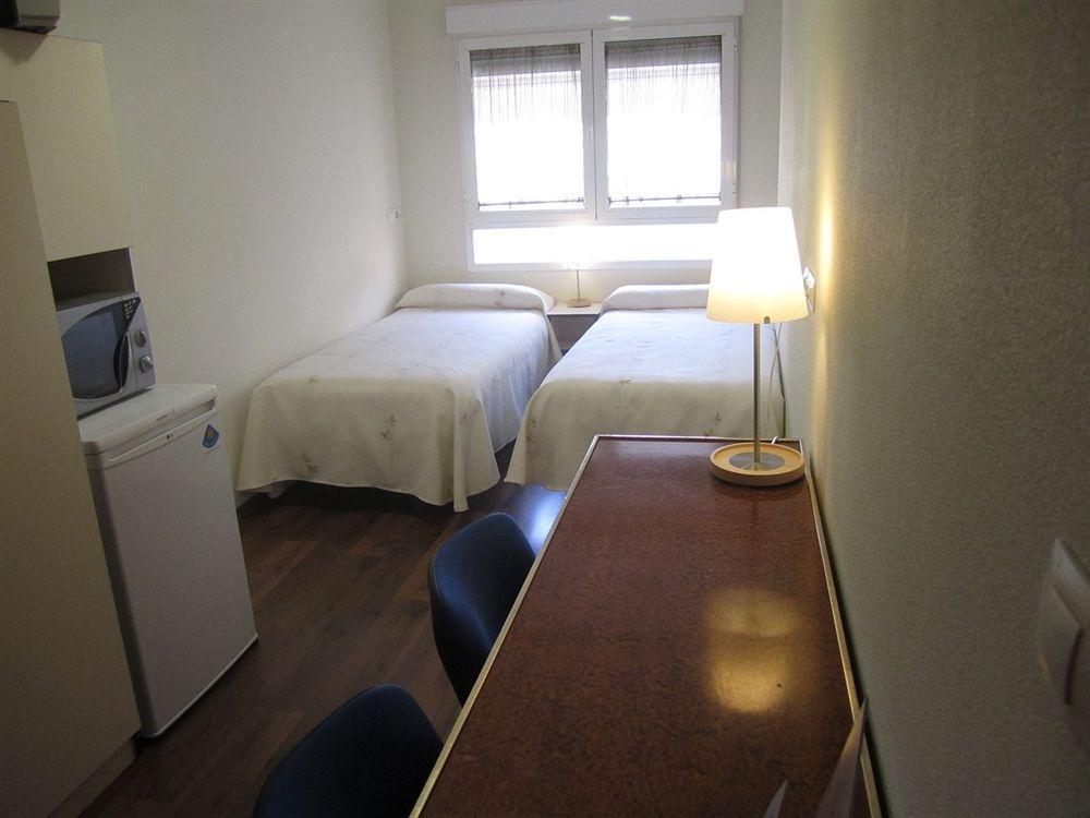 Hostal El Estudio Almansa Zewnętrze zdjęcie