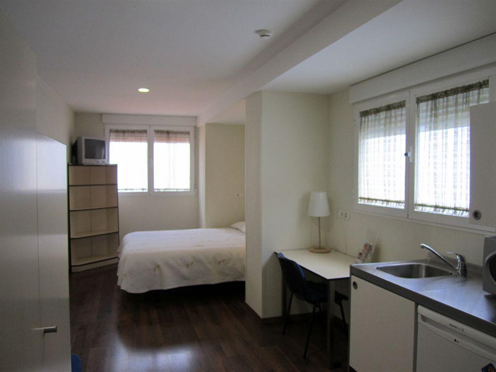 Hostal El Estudio Almansa Zewnętrze zdjęcie