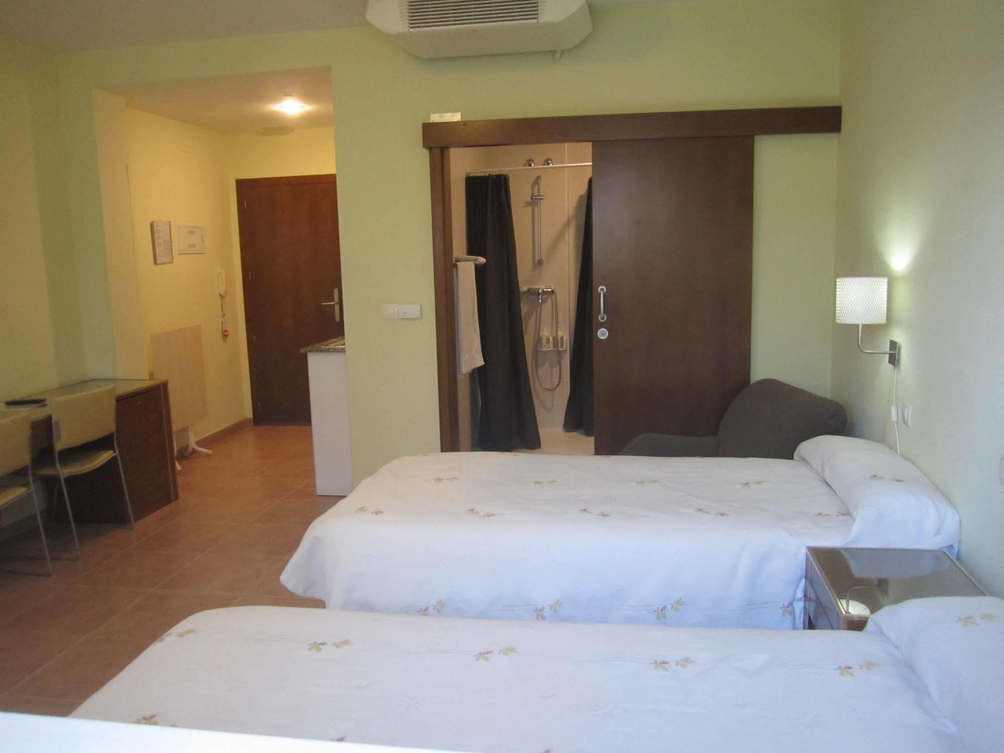 Hostal El Estudio Almansa Zewnętrze zdjęcie