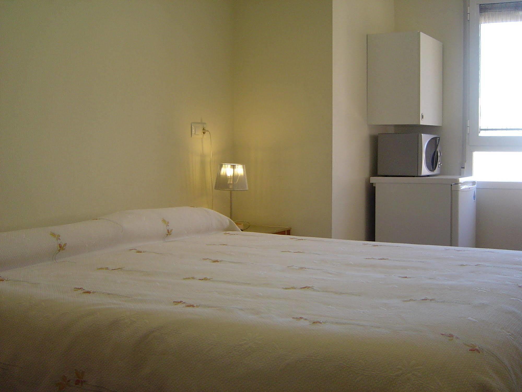 Hostal El Estudio Almansa Zewnętrze zdjęcie